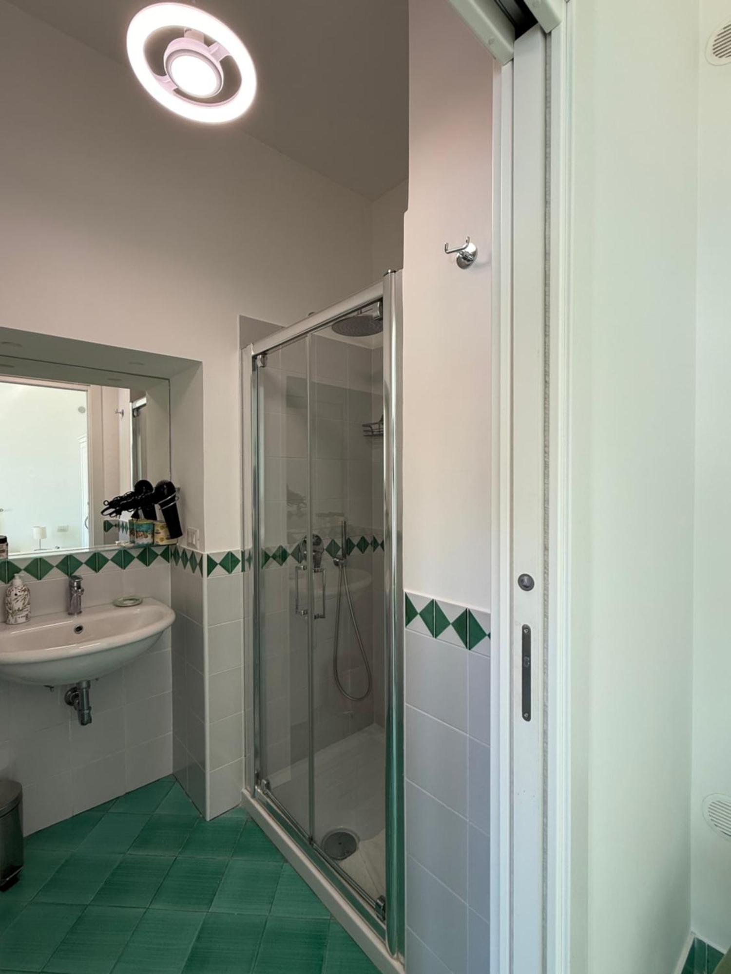 Villa Casa Gabriella - Amalfi Coast - Free Parking - Full Sea View Vietri Esterno foto