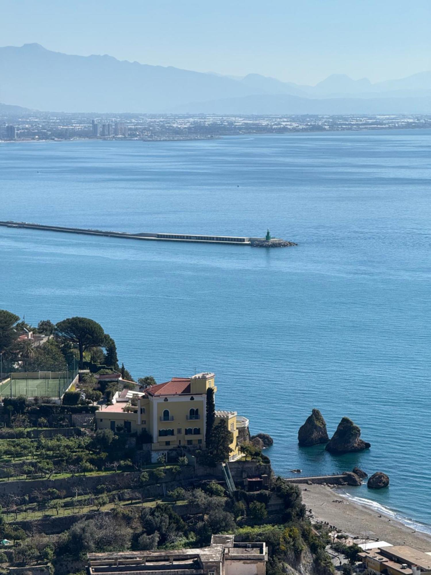 Villa Casa Gabriella - Amalfi Coast - Free Parking - Full Sea View Vietri Esterno foto